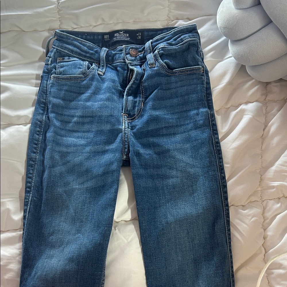 Hollister Women's Blue Skinny Jeans - Classic Wash